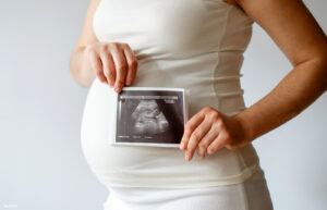 رشد جنین در دوره سه ماهه دوم بارداری